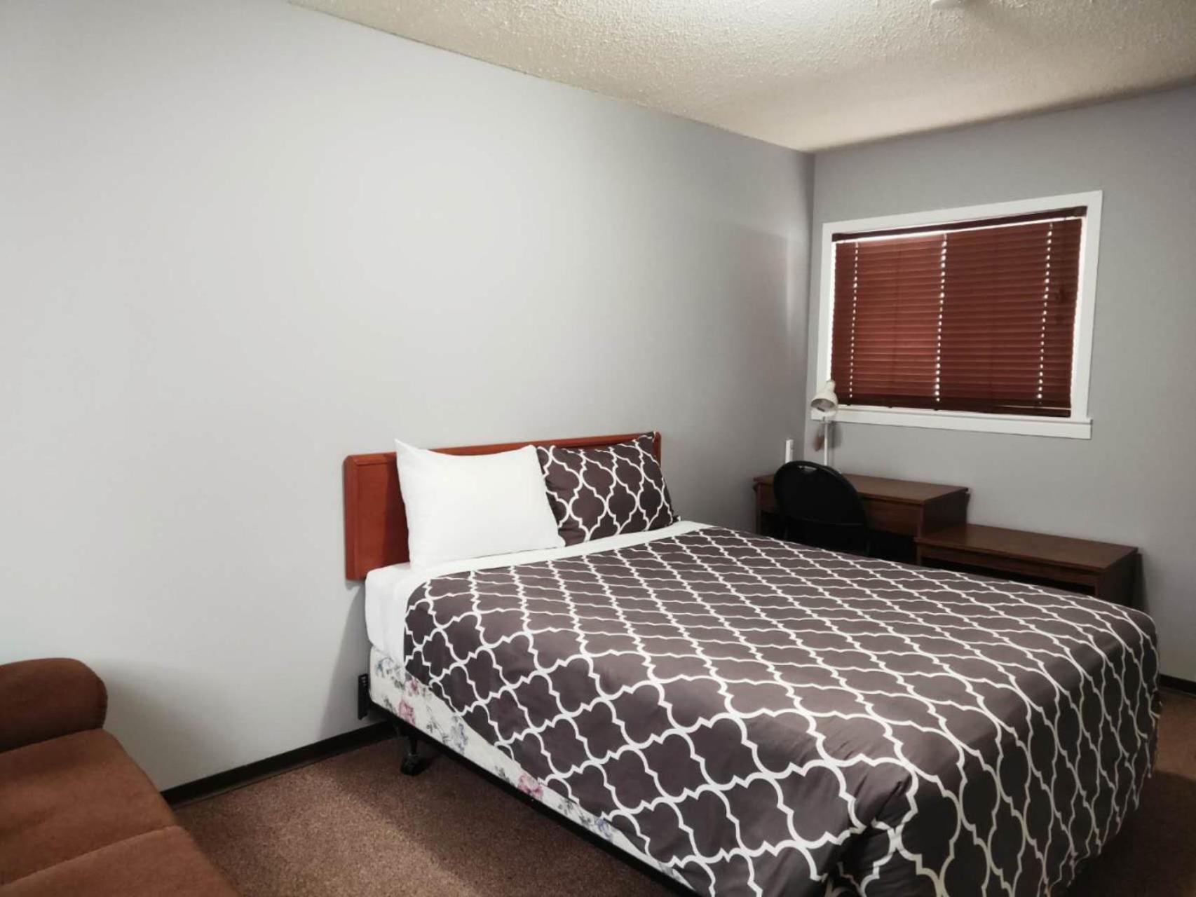 Melsask Motel Melville Exterior photo