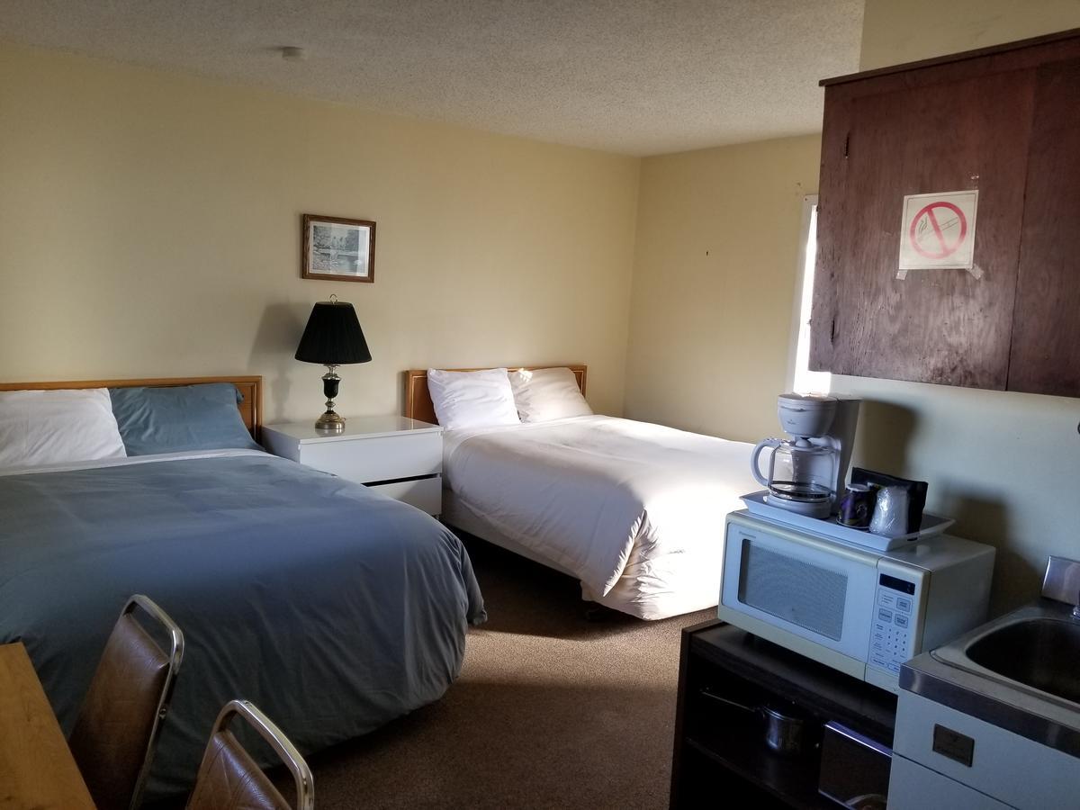 Melsask Motel Melville Exterior photo