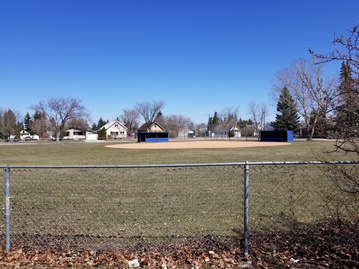 Melsask Motel Melville Exterior photo