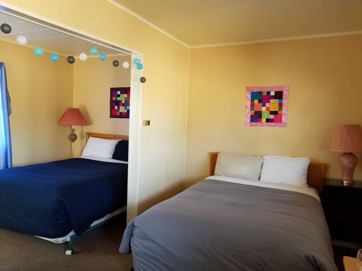 Melsask Motel Melville Exterior photo